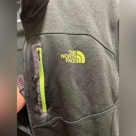 The North Face 3/4 zip pullover - Picture 5 of 7
